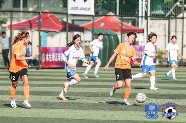 足球赛事中，女队伍表现出色